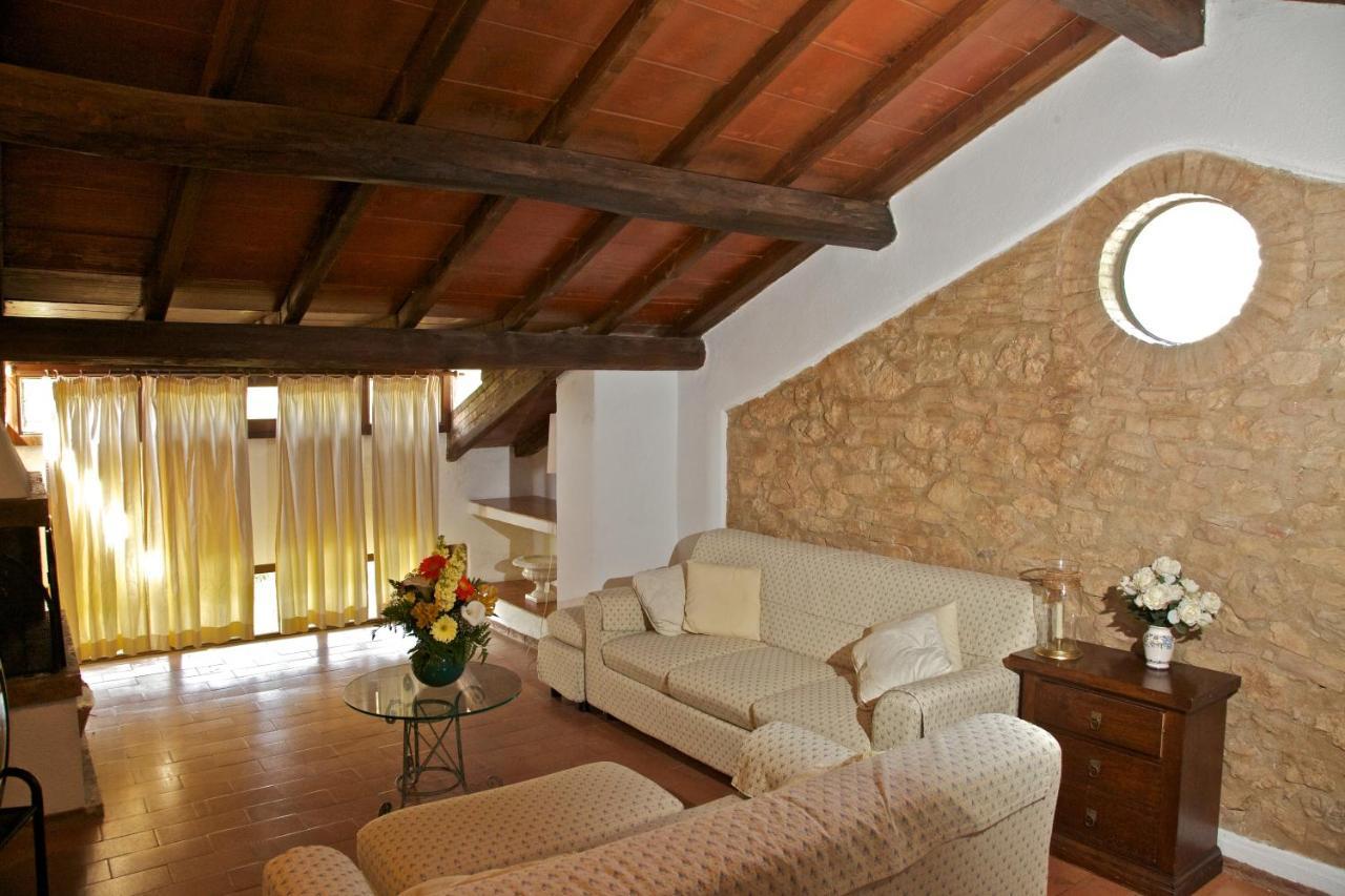 منزل الضيف سوفيتشيلي  في Borgo Il Poggiaccio Residenza D'Epoca المظهر الخارجي الصورة