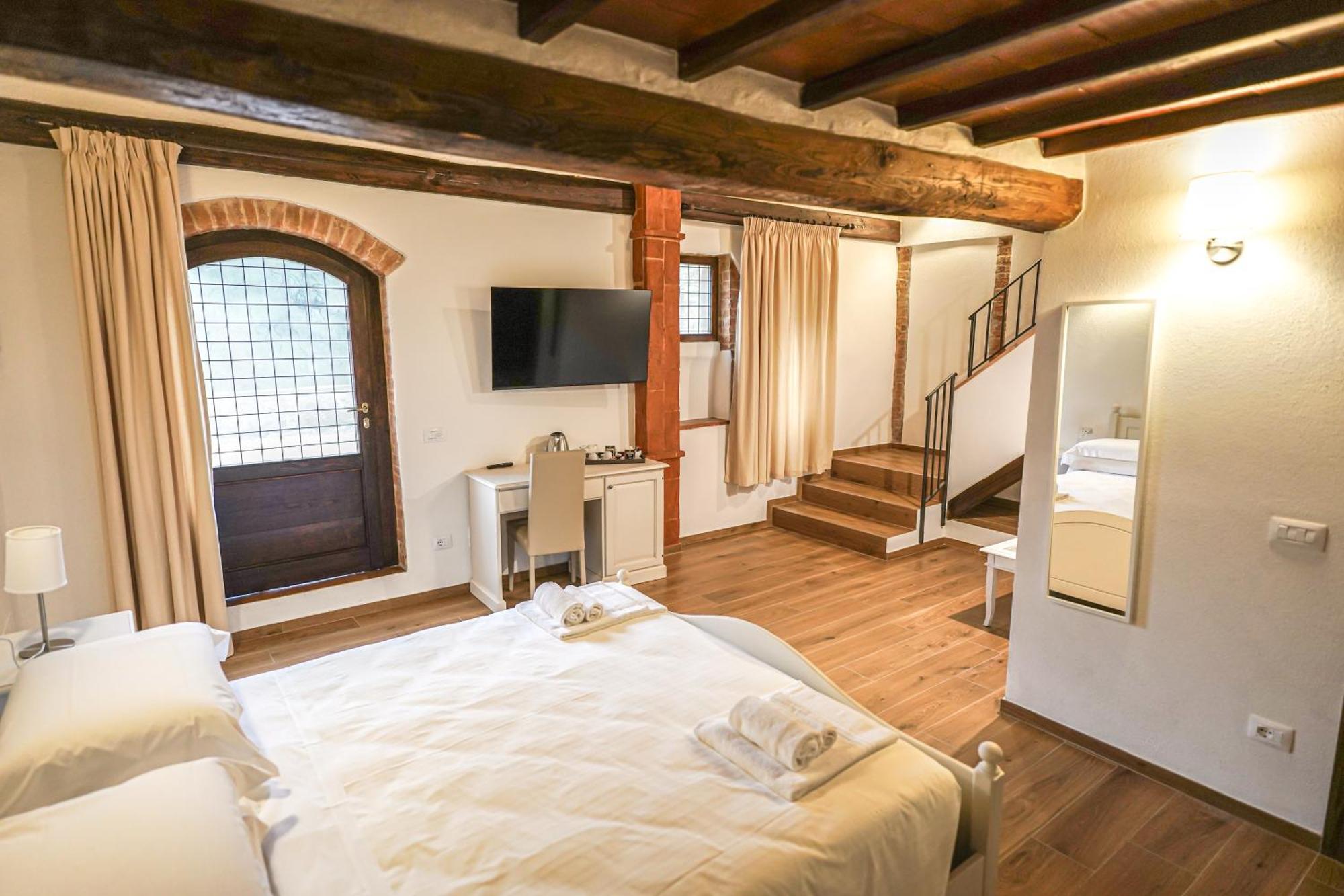 منزل الضيف سوفيتشيلي  في Borgo Il Poggiaccio Residenza D'Epoca المظهر الخارجي الصورة